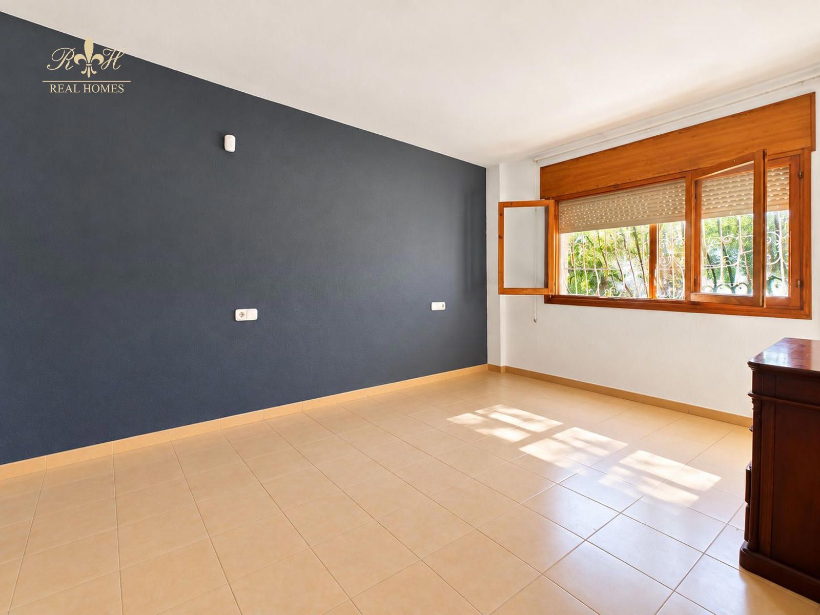 Chalet independiente de una sola planta para reformar en Benidorm - Foto 27