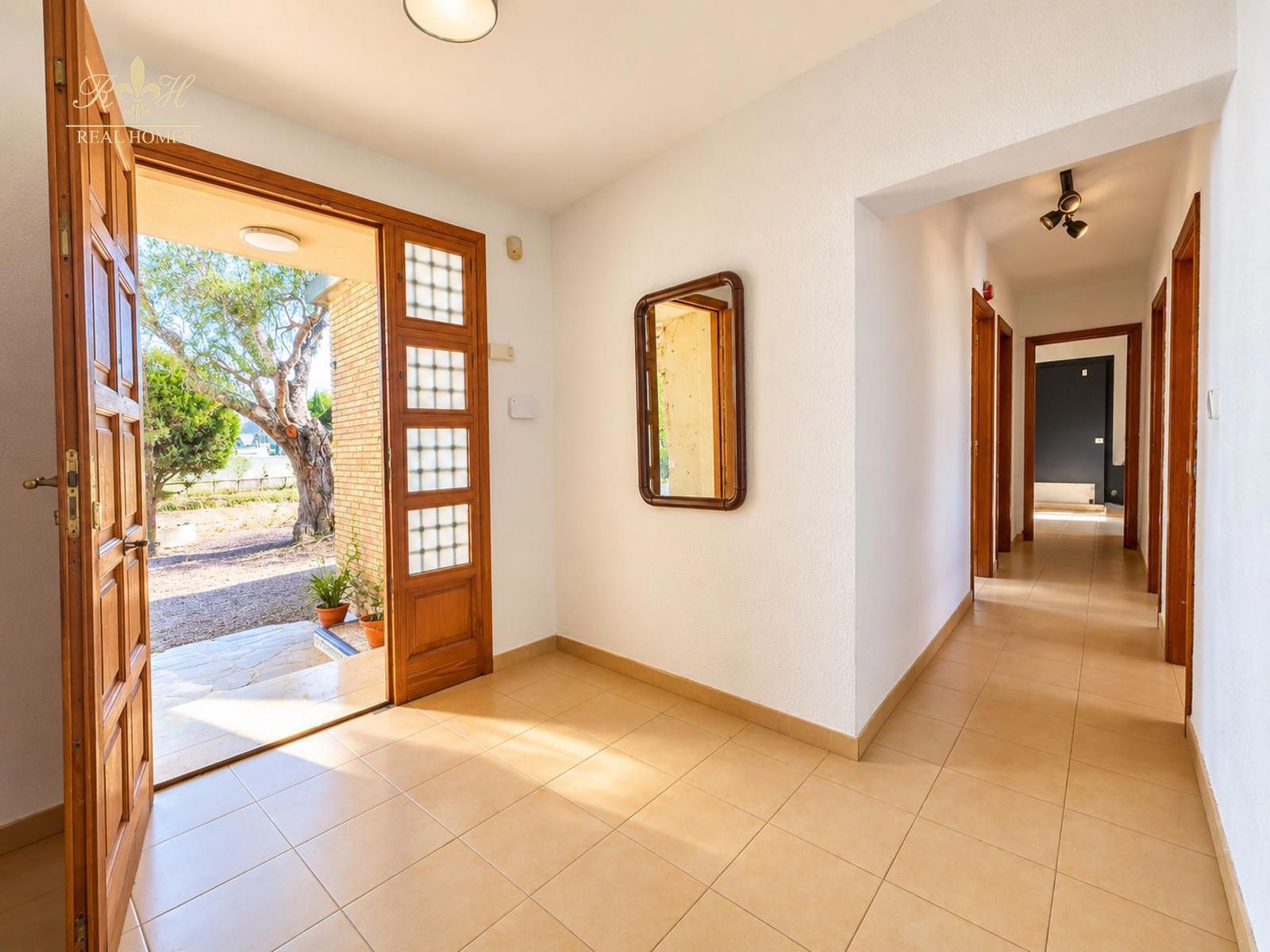 Chalet independiente de una sola planta para reformar en Benidorm - Foto 36