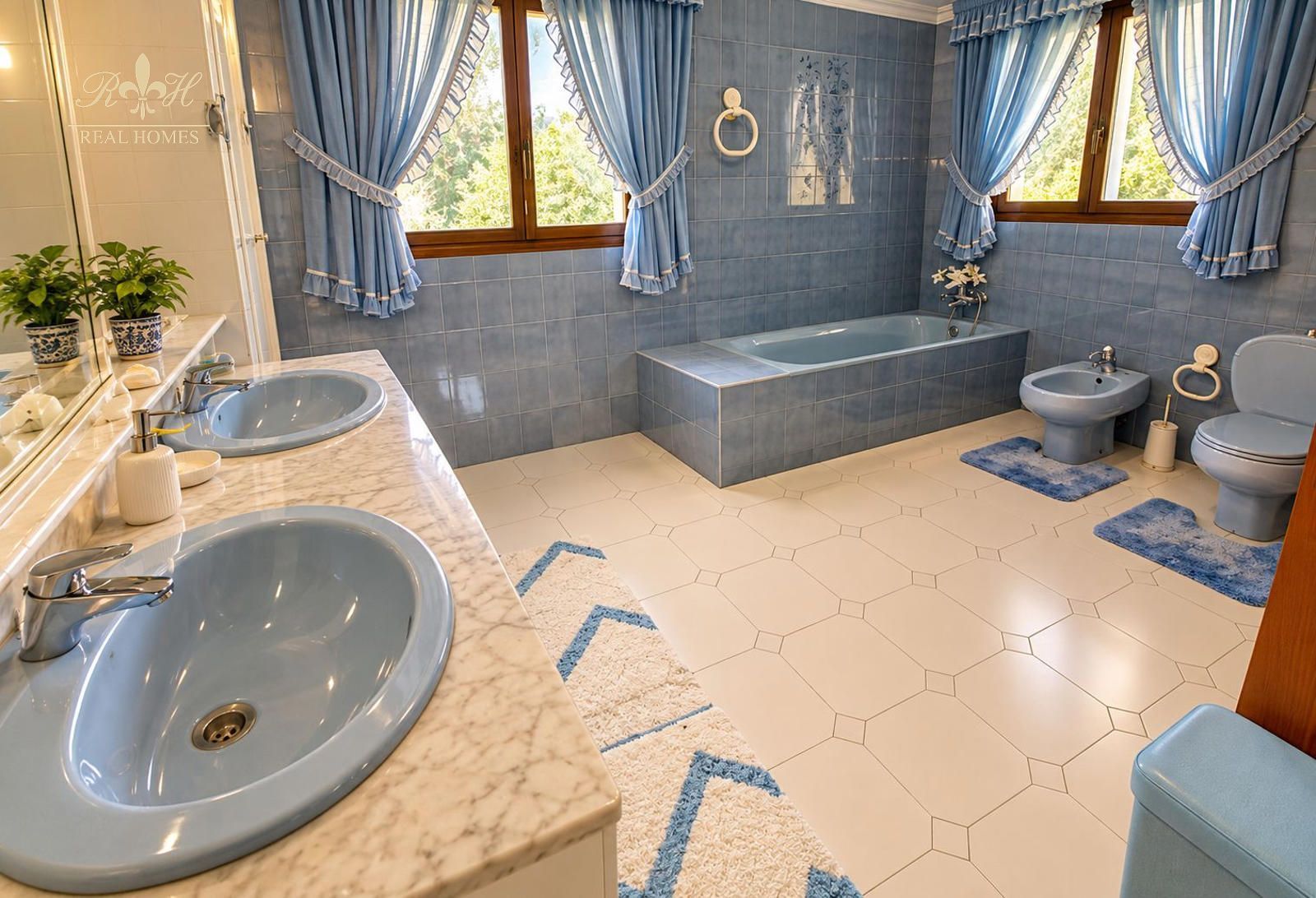 Exclusiva villa en El Albir – 1.880 m² de parcela, dos piscinas y gran potencial - Foto 17