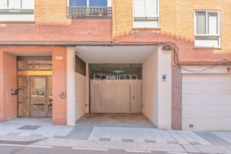 Garage for sale Salamanca. Ref: 1005. Realismo