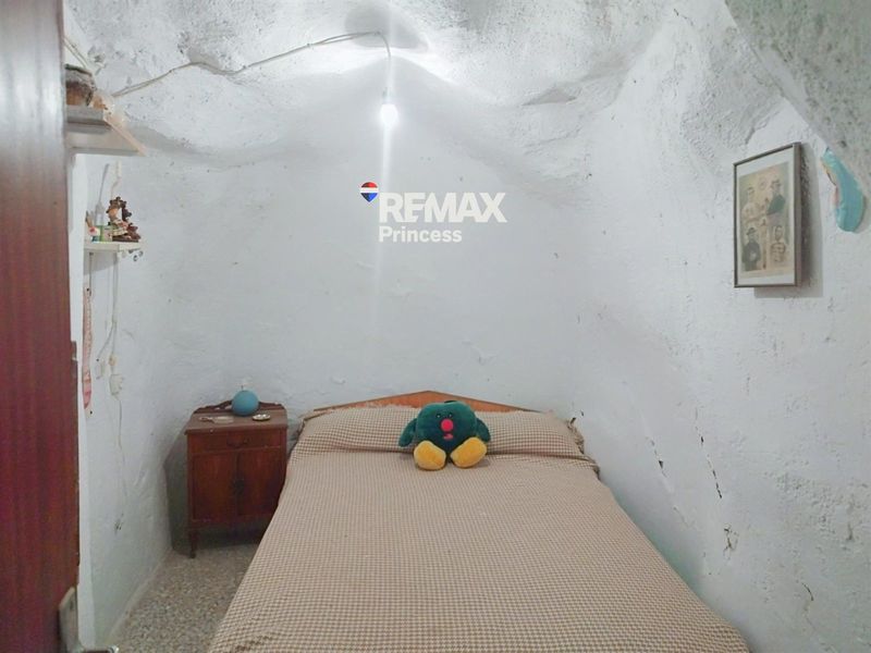 отдельная вилла на продажу Pinoso, Alicante. Ref: 2135. RE/MAX PRINCESS