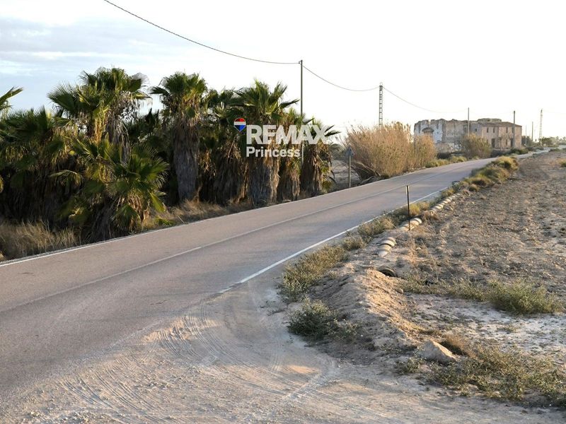 участок на продажу La Marina, Alicante. Ref: 2148. RE/MAX PRINCESS