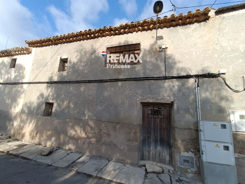 отдельная вилла на продажу Pinoso, Alicante. Ref: 3617. RE/MAX PRINCESS