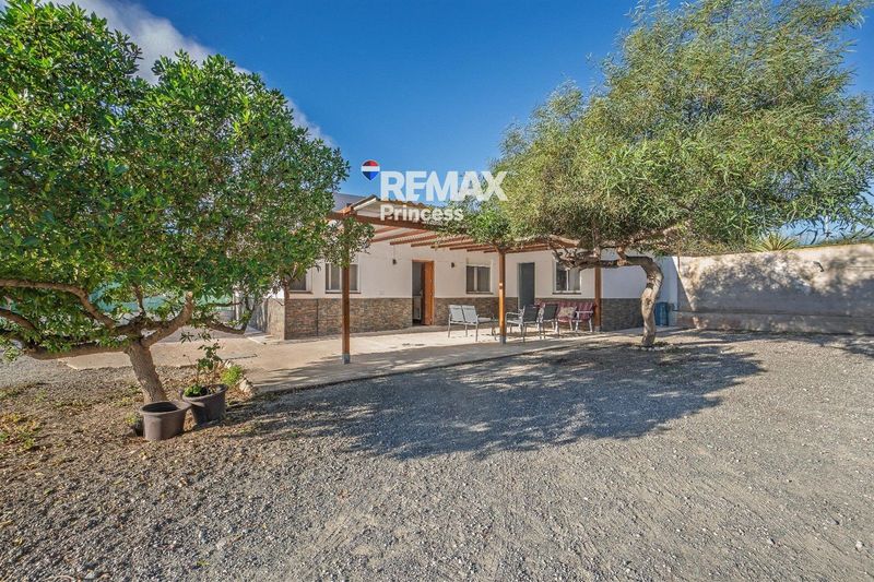 отдельная вилла на продажу Crevillent, Alicante. Ref: 3663. RE/MAX PRINCESS