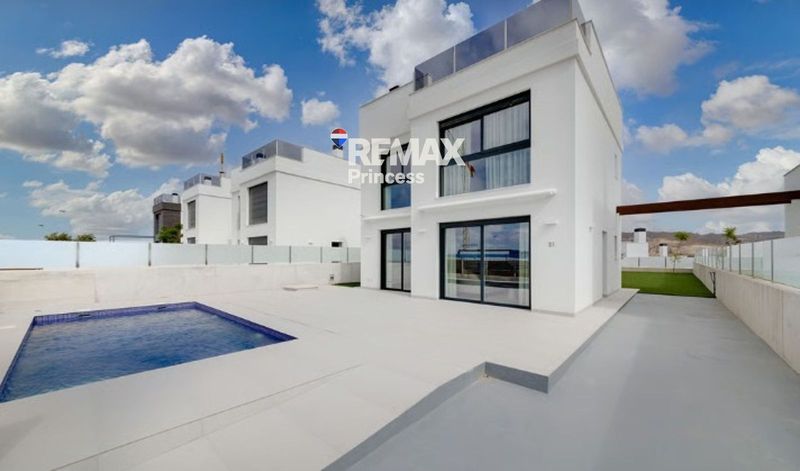 отдельная вилла на продажу Mutxamel, Alicante. Ref: 3778. RE/MAX PRINCESS