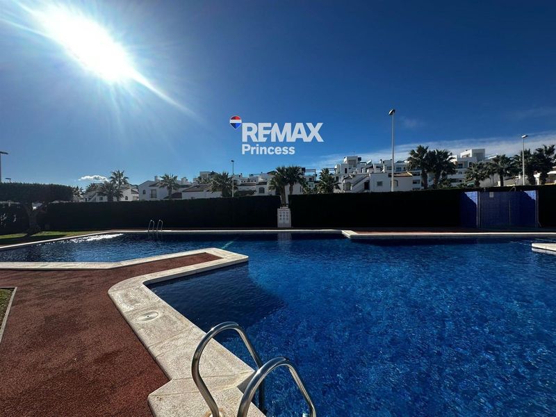 таунхаус в аренду Orihuela-Costa, Alicante. Ref: 3800. RE/MAX PRINCESS