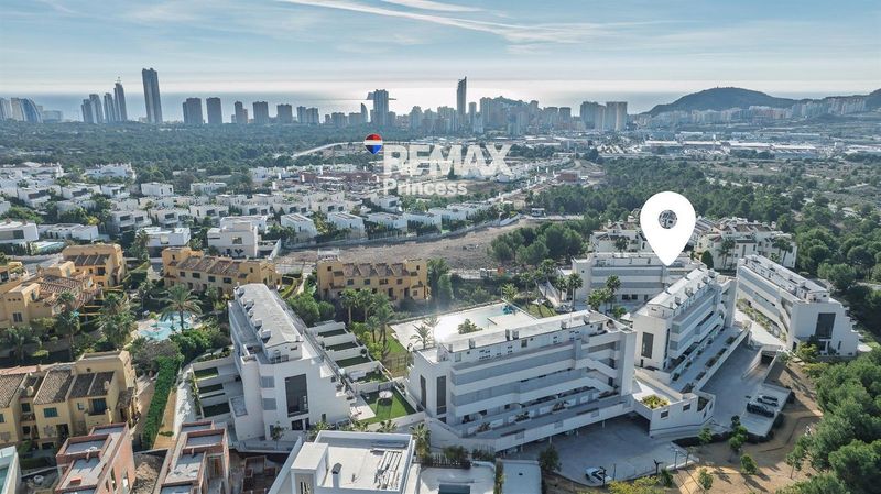 таунхаус на продажу Finestrat, Alicante. Ref: 3907. RE/MAX PRINCESS