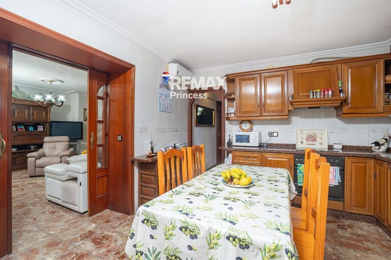 отдельная вилла на продажу Alicante/Alacant, Alicante. Ref: 3914. RE/MAX PRINCESS