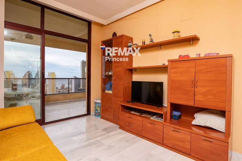 квартира на продажу Benidorm, Alicante. Ref: 4074. RE/MAX PRINCESS