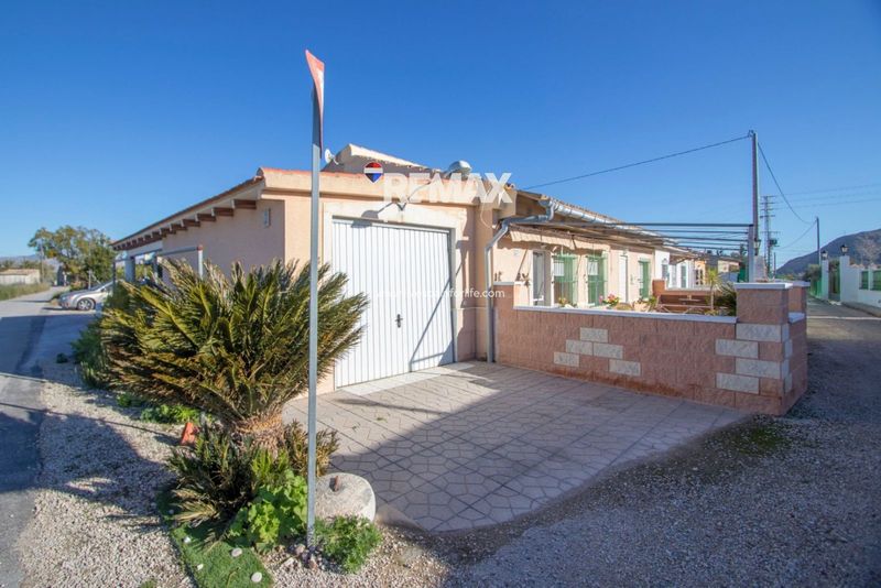 отдельная вилла на продажу Orihuela, Alicante. Ref: 4123. RE/MAX PRINCESS