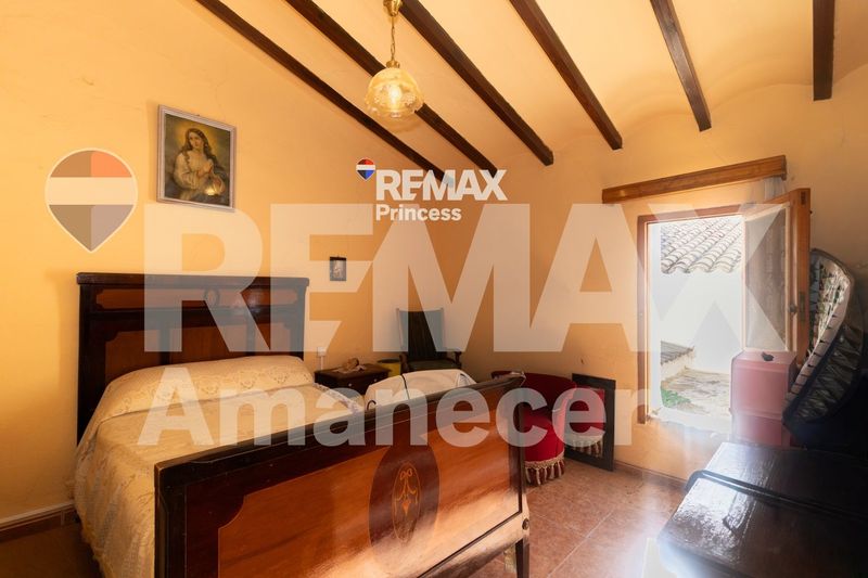 отдельная вилла на продажу Teulada, Alicante. Ref: 4129. RE/MAX PRINCESS