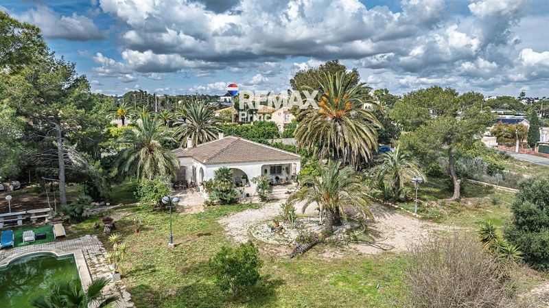 отдельная вилла на продажу Orihuela-Costa, Alicante. Ref: 4142. RE/MAX PRINCESS