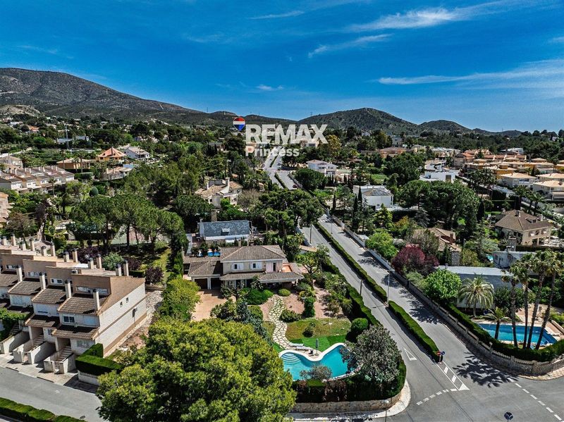 Chalet Independiente en venta Petrer, Alicante. Ref: 4285. RE/MAX PRINCESS