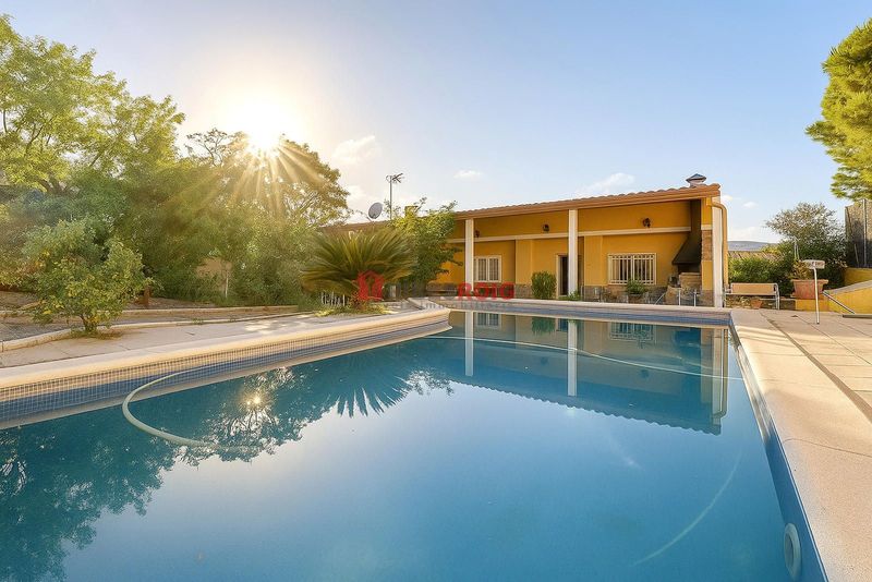 Chalet Independiente en venta Sant Pere De Ribes, Barcelona. Ref: 2260. Ribes Roig Immobiliària