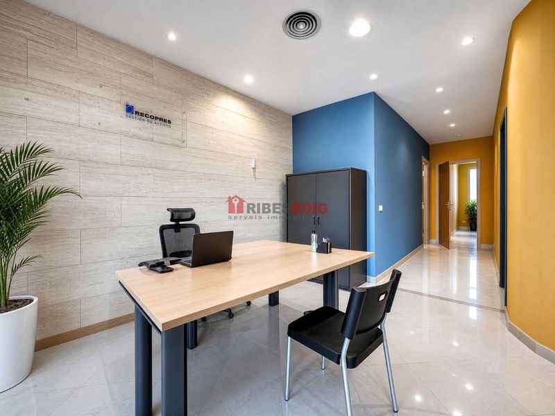 Comercial Premise for rent Vilanova I La Geltru, Barcelona. Ref: 2692. Ribes Roig Immobiliària