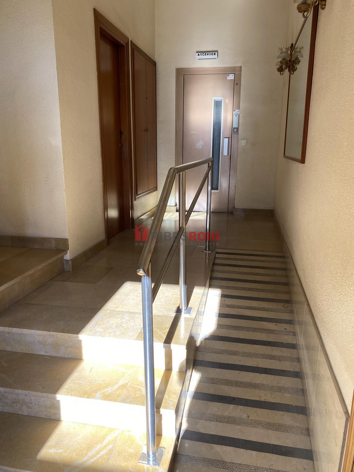 Pis al centre de Vilanova de 4 habitacions - Foto 16