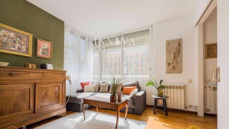 Flat for sale Barcelona. Ref: 1082. Innova Barcelona Gestión Inmobiliaria