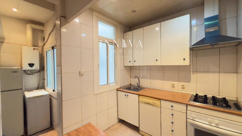 Piso en venta Barcelona. Ref: 1115. Innova Barcelona Gestión Inmobiliaria