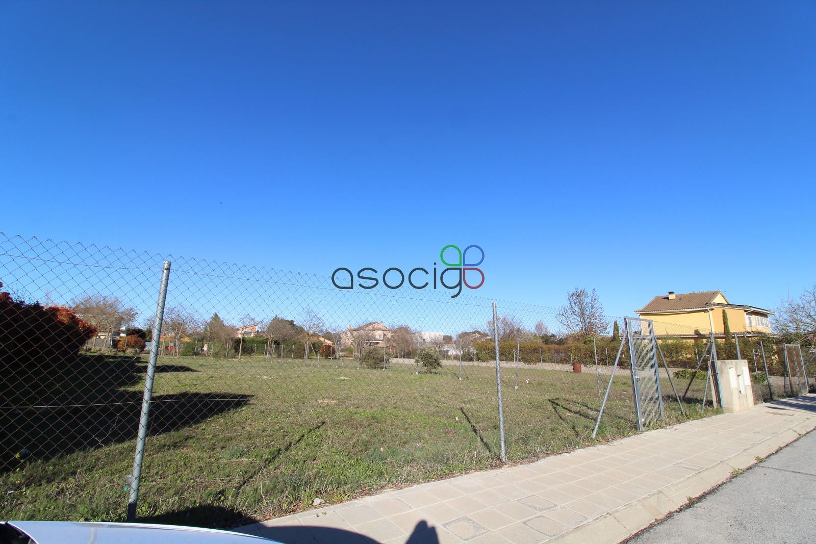 Parcela en venta Chiloeches, Guadalajara. Ref: 3409. Robledo Espacio Inmobiliario