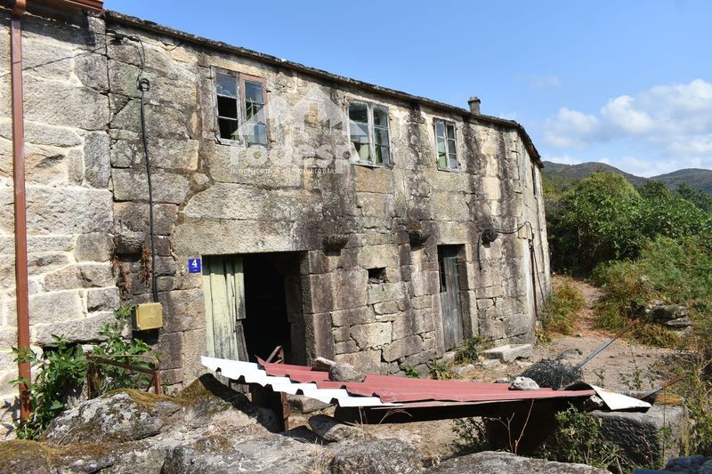 Chalet Independiente en venta Covelo, Pontevedra. Ref: 1040. Rodespi -  Soluciones Para el Rural