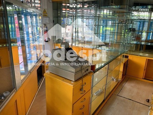 Local Comercial en alquiler Vigo, Pontevedra. Ref: 1332. Rodespi -  Soluciones Para el Rural
