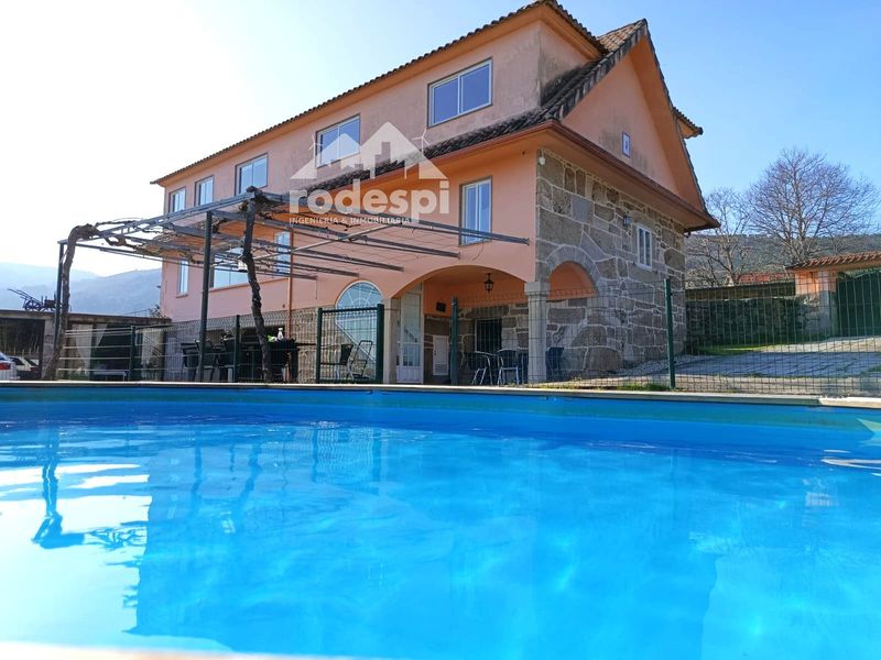 Chalet Independiente en venta A Cañiza, Pontevedra. Ref: 1833. Rodespi -  Soluciones Para el Rural