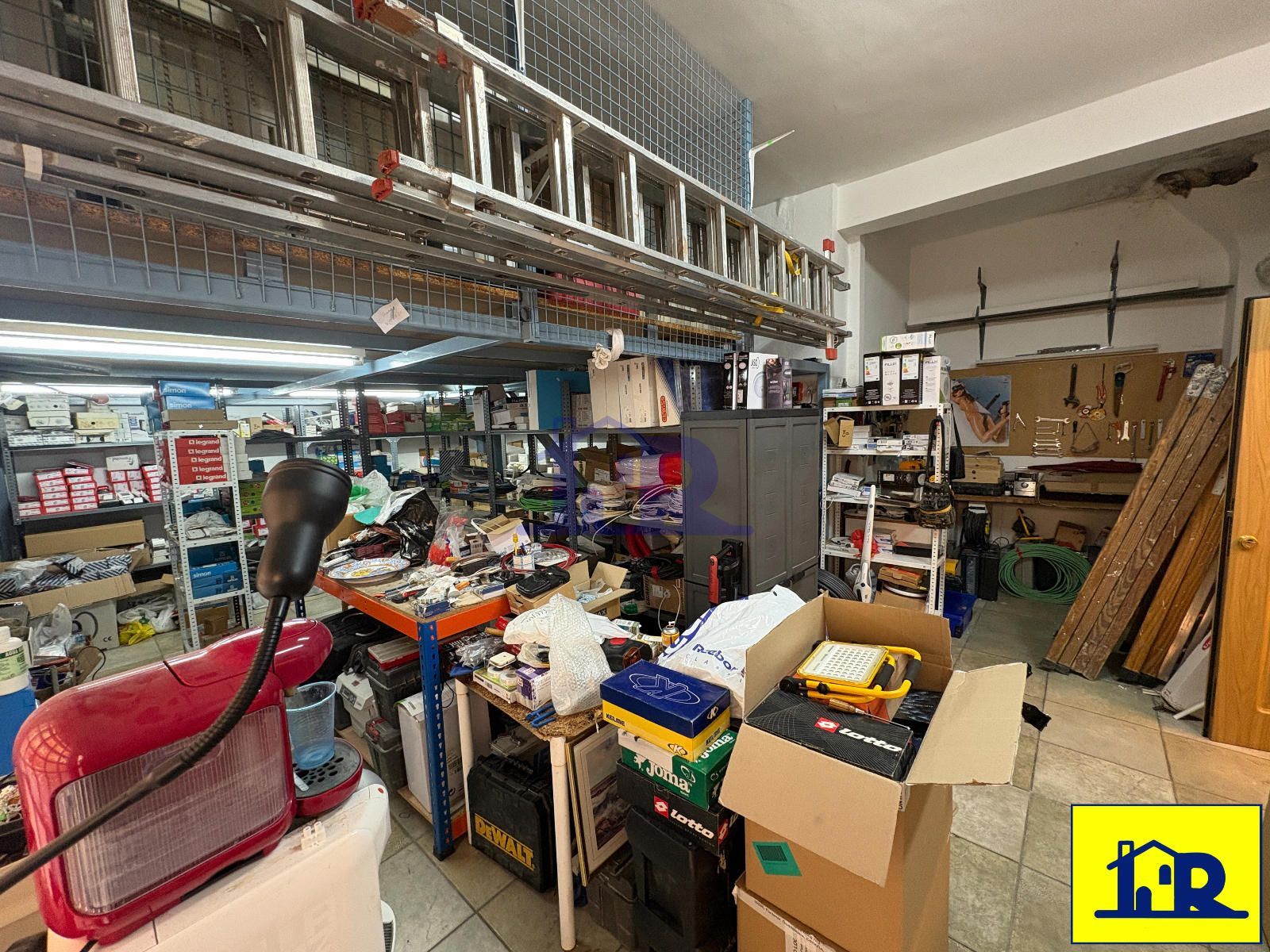 Local Comercial en venta Cuenca. Ref: 8856. Inmobiliaria Romero