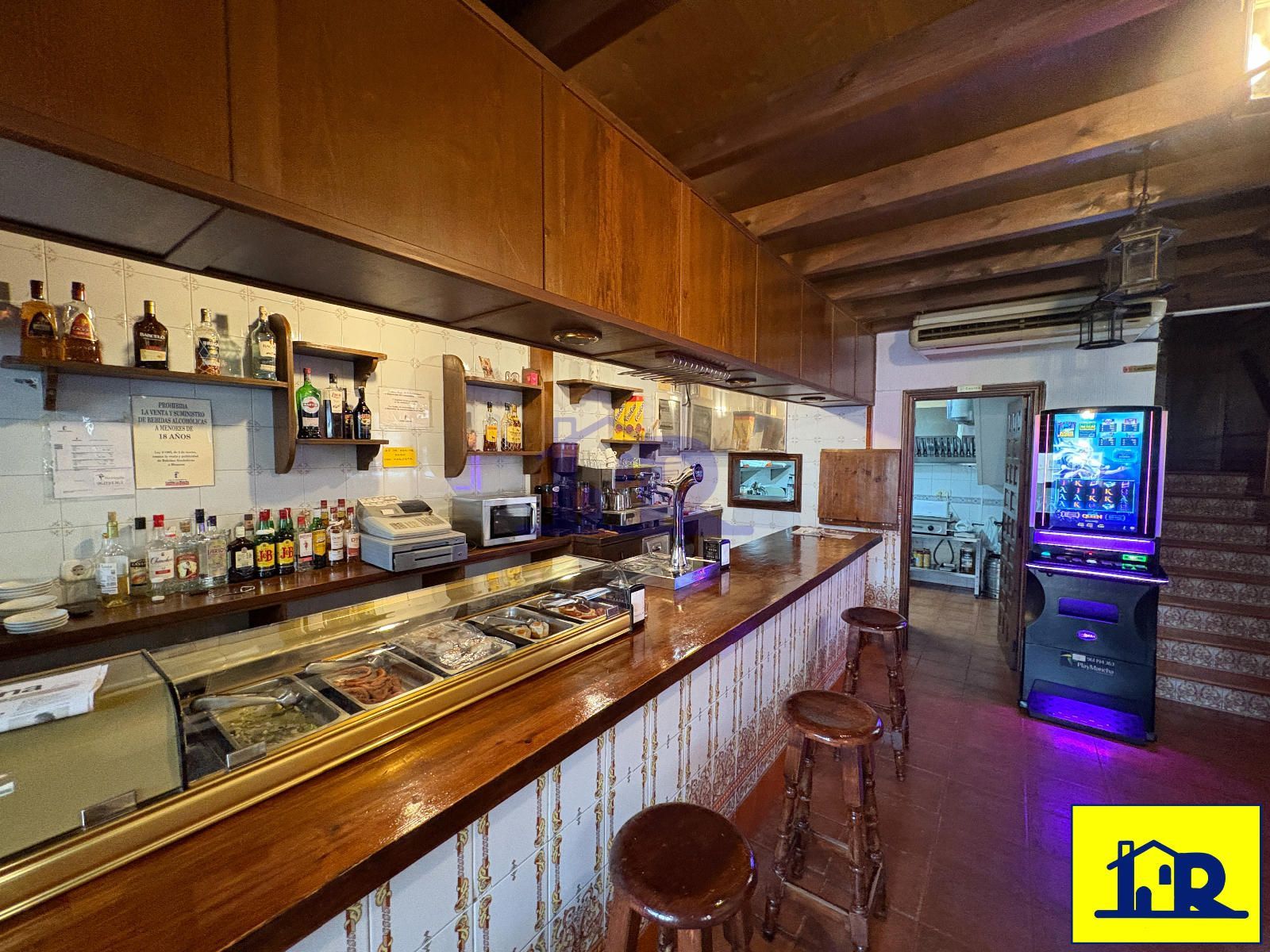Local Comercial en venta Cuenca. Ref: 8879. Inmobiliaria Romero