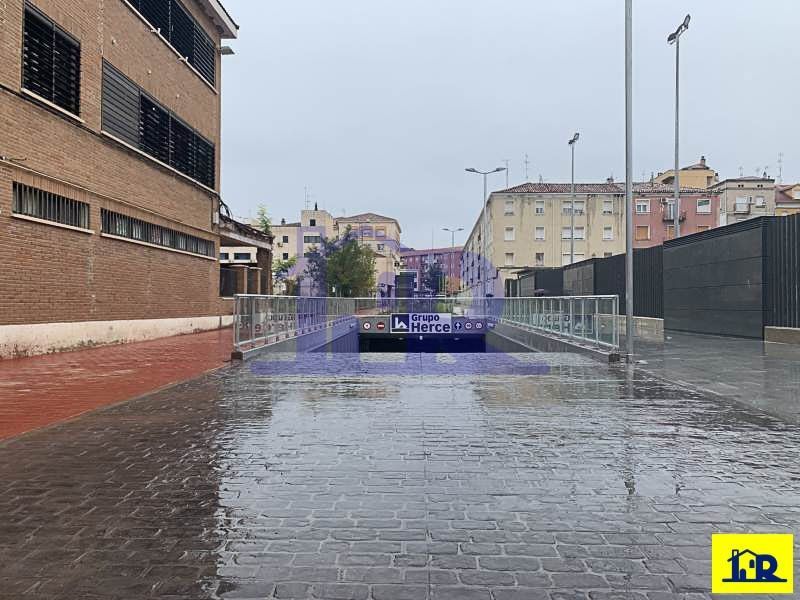 Garaje en alquiler Cuenca. Ref: 8930. Inmobiliaria Romero