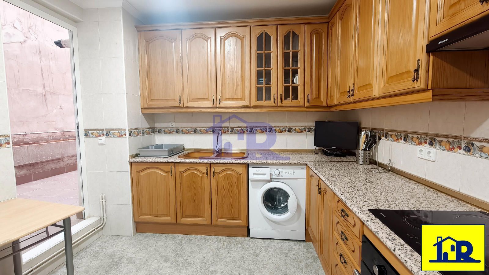 1-room apartment of 130m² in Madrid photo 7