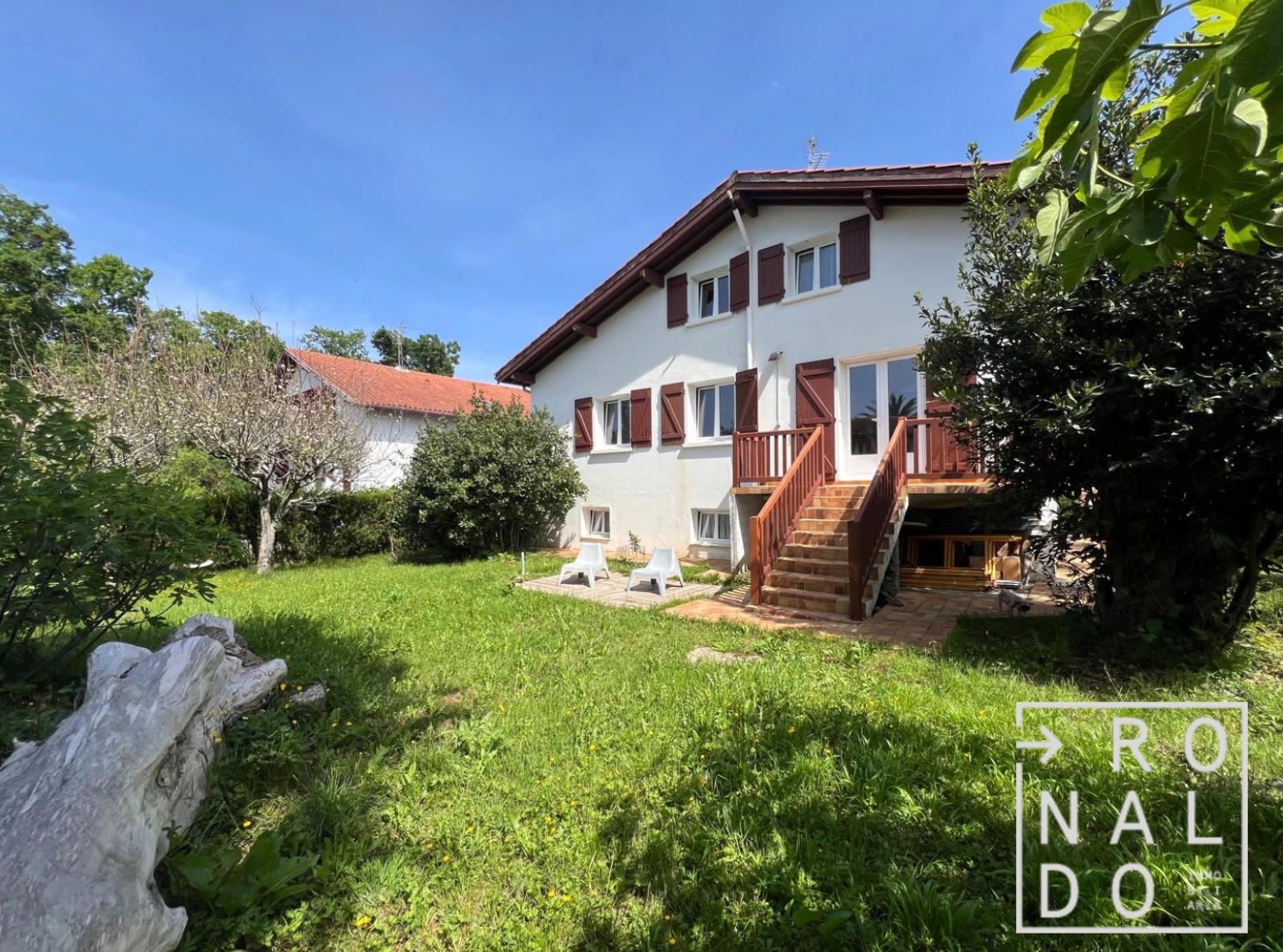 Chalet Independiente en venta Hendaye, Département des Pyrénées-Atlantiques. Ref: 880. Ronaldo Inmobiliaria
