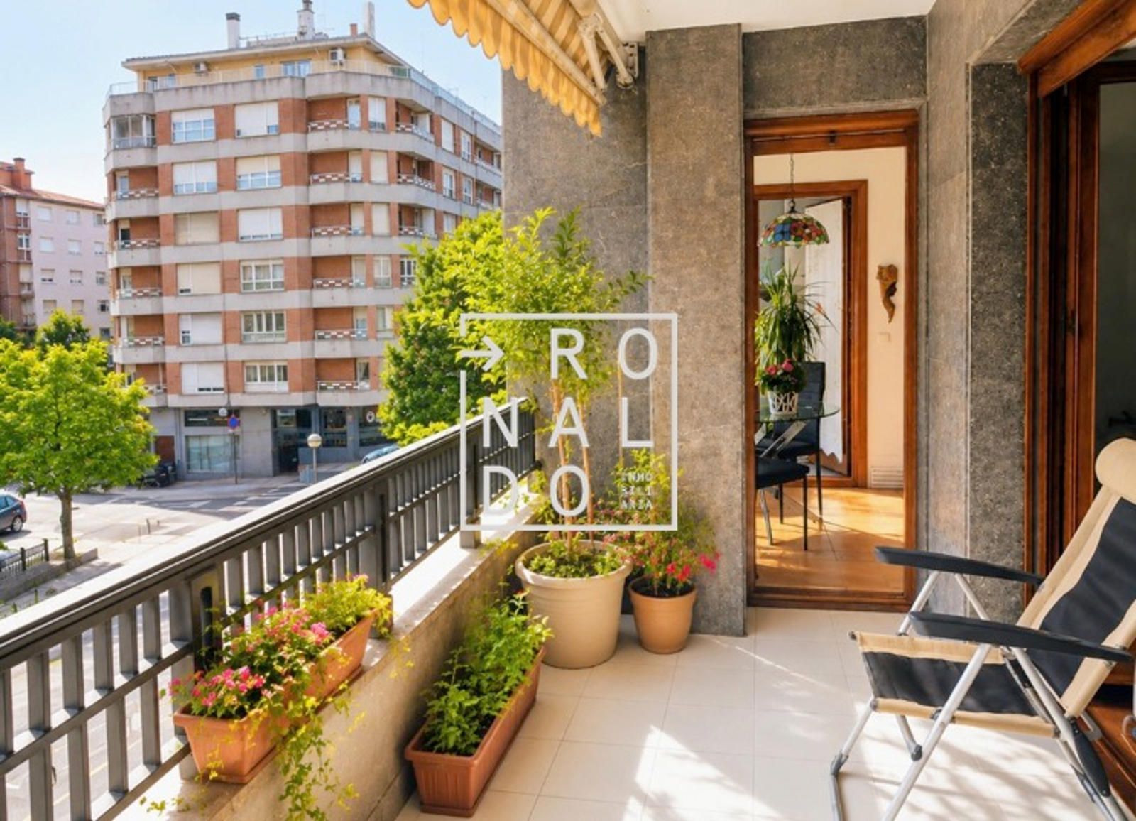 Piso en venta Irun, Guipuzcoa. Ref: 888. Ronaldo Inmobiliaria