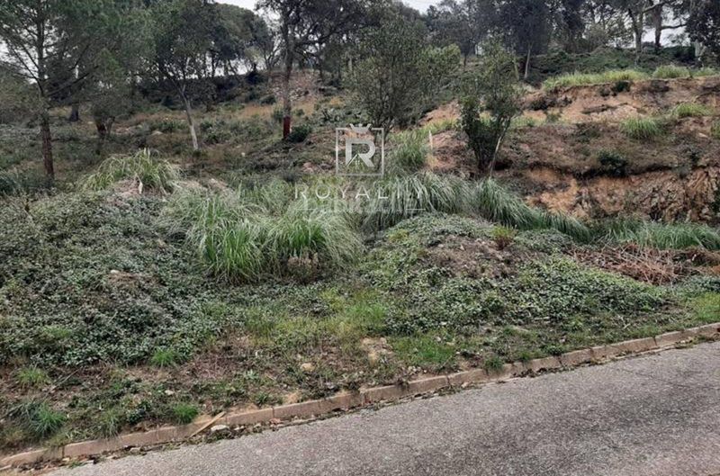 Parcela en venta Maçanet De La Selva, Girona. Ref: 1063. Royalty Inmobiliaria