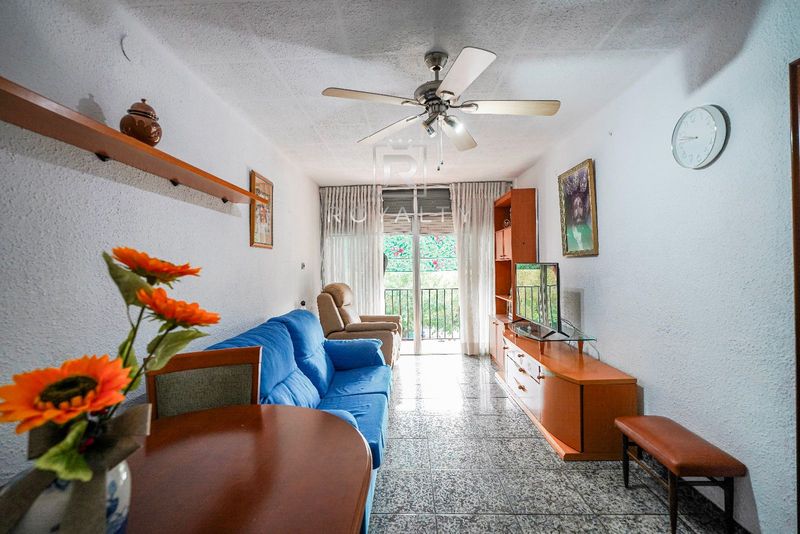 Piso en venta Llagosta, La, Barcelona. Ref: 1070. Royalty Inmobiliaria