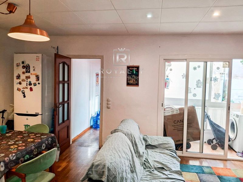 Piso en venta Santa Coloma de Gramenet, Barcelona. Ref: 1071. Royalty Inmobiliaria