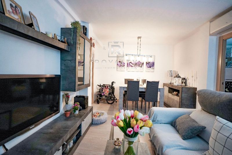 Pis en venda Badalona, Barcelona. Ref: 1077. Royalty Inmobiliaria