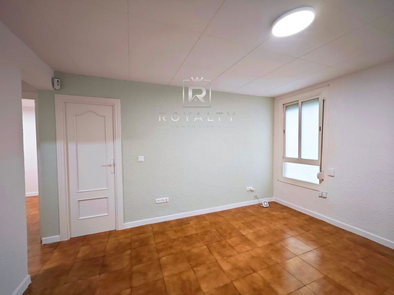 Piso en venta Badalona, Barcelona. Ref: 1086. Royalty Inmobiliaria