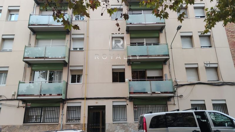 Piso en venta Terrassa, Barcelona. Ref: 1087. Royalty Inmobiliaria
