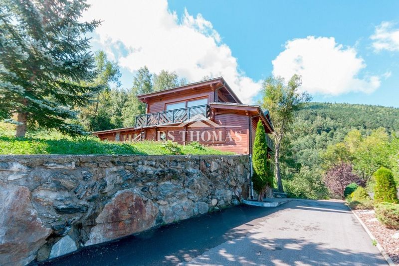 Chalet Independiente en venta La Massana, Andorra. Ref: 1013. RS Thomas Real Estate