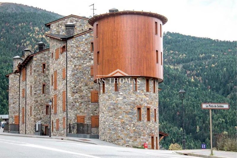 Piso en venta Canillo, Andorra. Ref: 1121. RS Thomas Real Estate