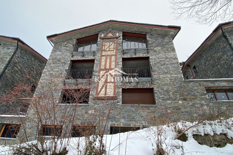 Chalet Independiente en venta Canillo, Andorra. Ref: 2026. RS Thomas Real Estate