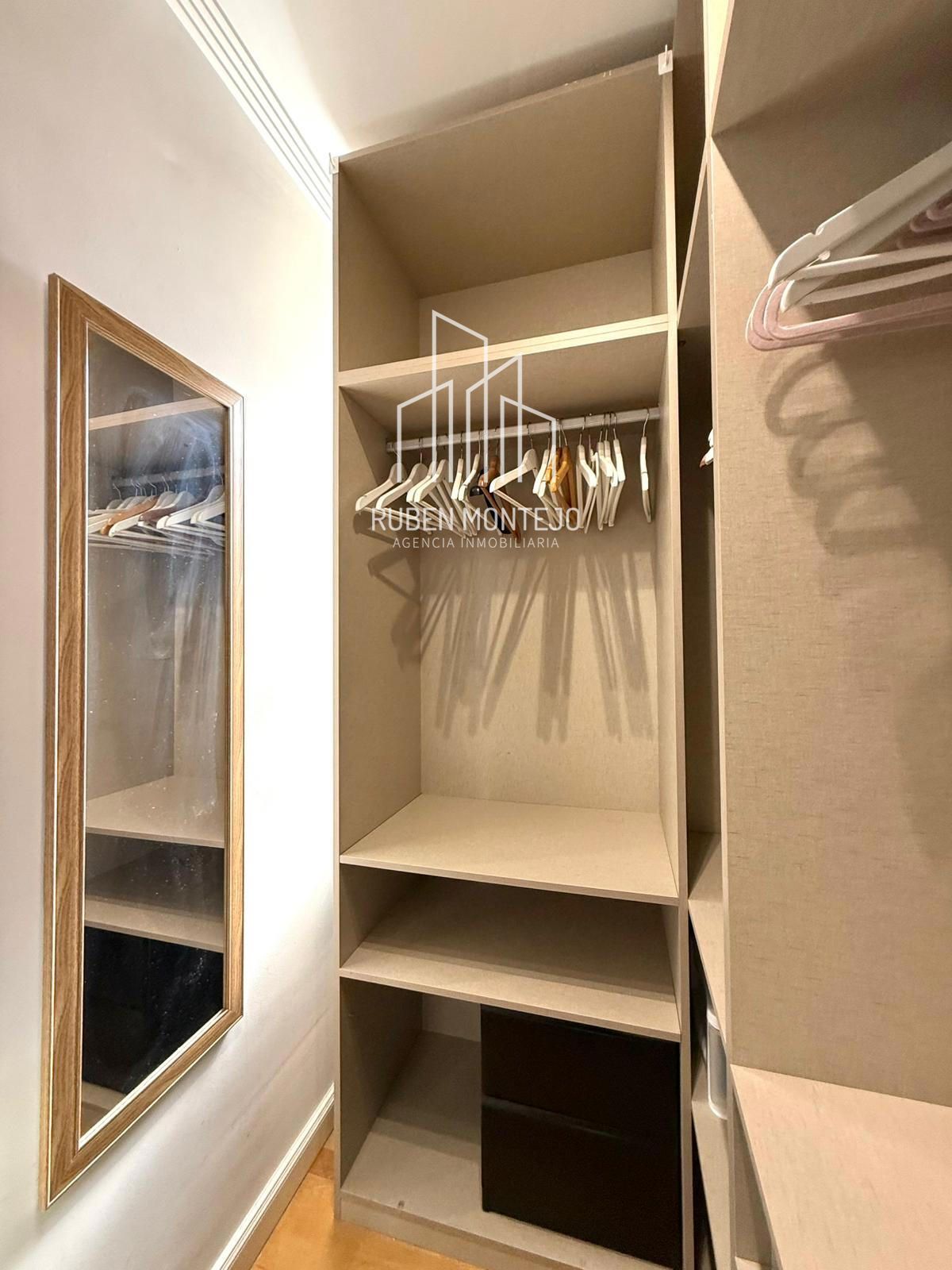 vestidor - ACOGEDOR ÁTICO CON DOS TERRAZAS EN PARQUE VALHONDO