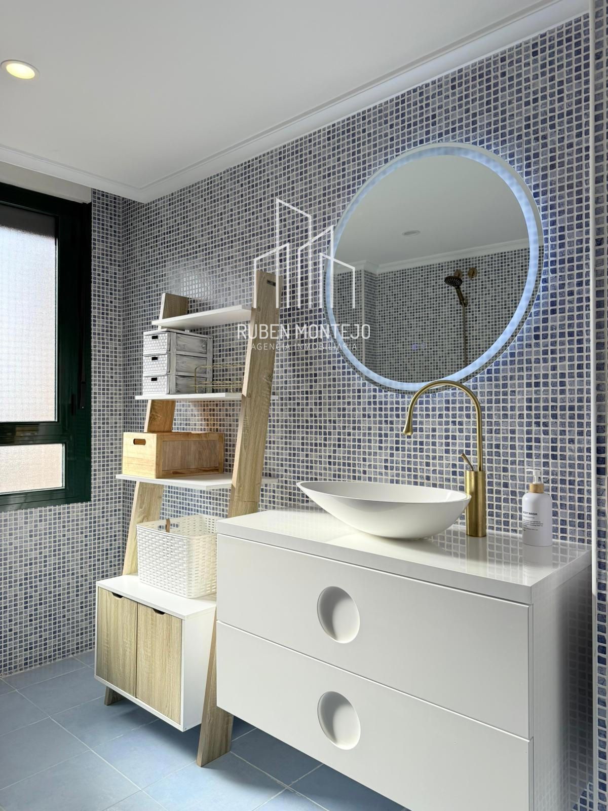 baño - ACOGEDOR ÁTICO CON DOS TERRAZAS EN PARQUE VALHONDO