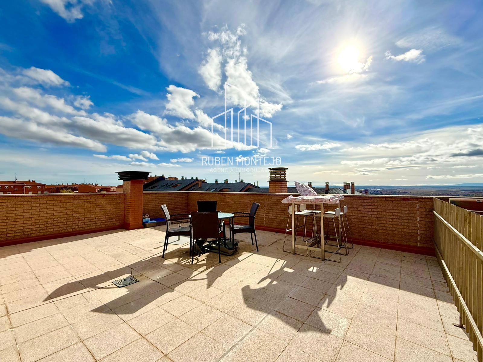 terraza - ACOGEDOR ÁTICO CON DOS TERRAZAS EN PARQUE VALHONDO