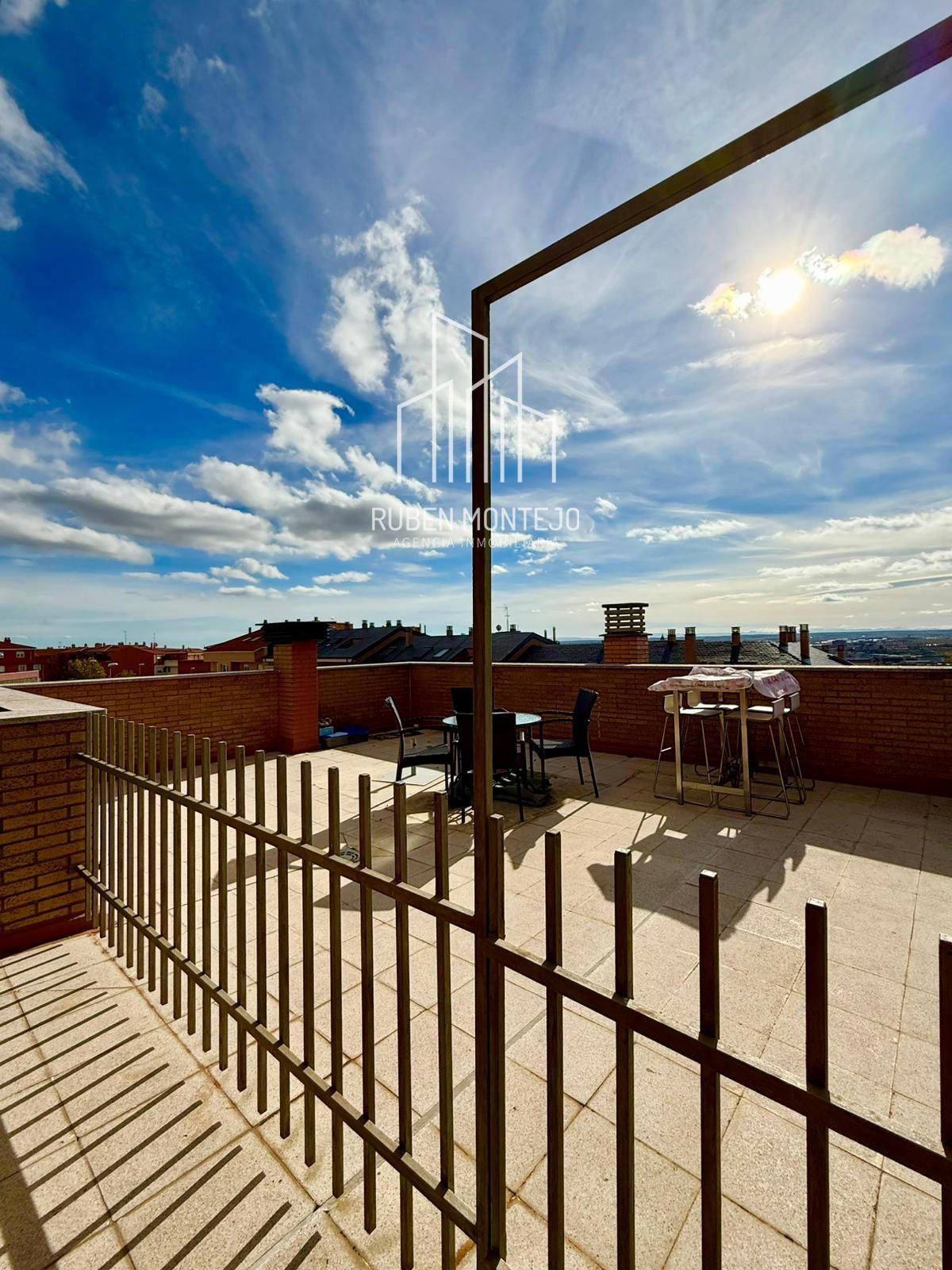 terraza - ACOGEDOR ÁTICO CON DOS TERRAZAS EN PARQUE VALHONDO