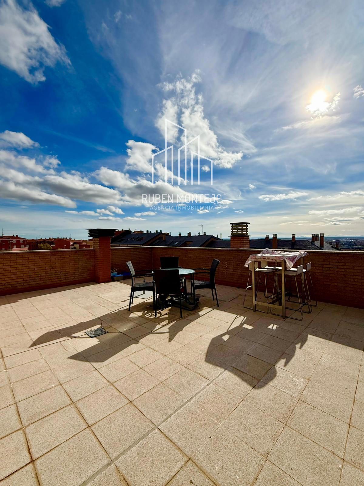 terraza - ACOGEDOR ÁTICO CON DOS TERRAZAS EN PARQUE VALHONDO