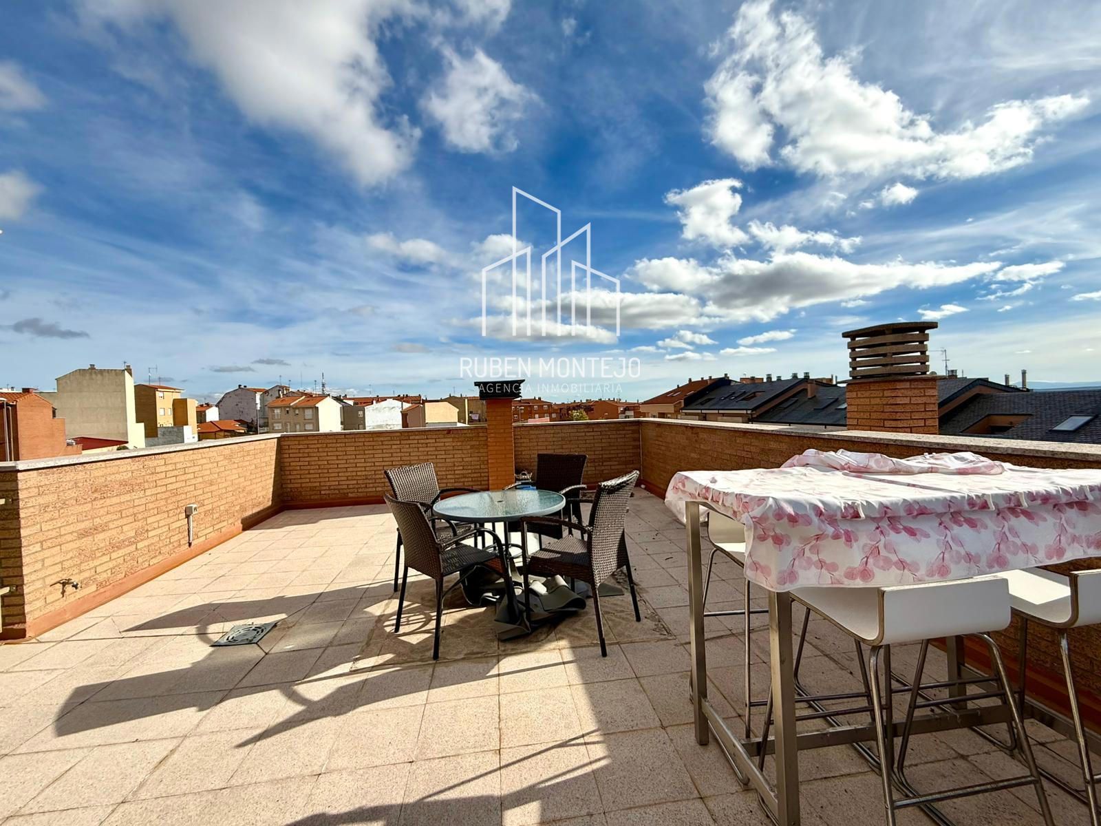 terraza - ACOGEDOR ÁTICO CON DOS TERRAZAS EN PARQUE VALHONDO