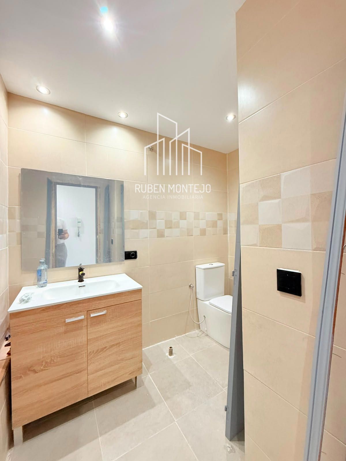 baño - Reformado y muy luminoso en Puente Ladrillo