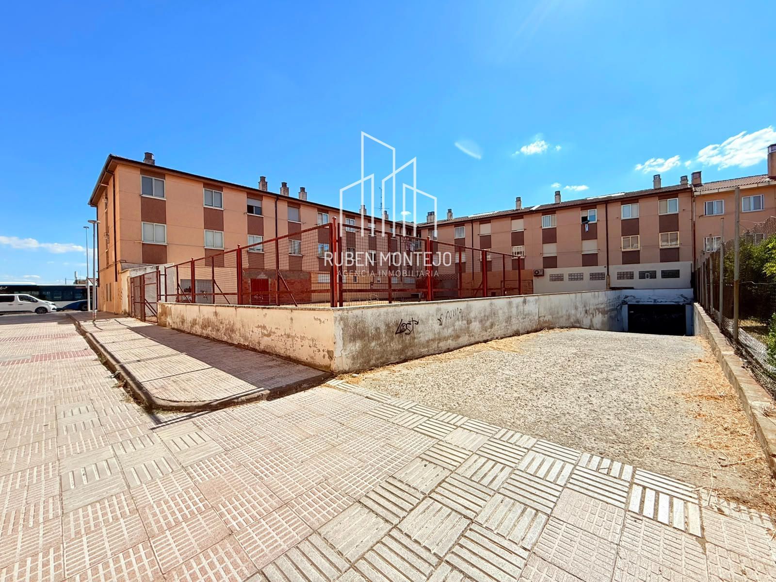 garaje - Reformado y muy luminoso en Puente Ladrillo