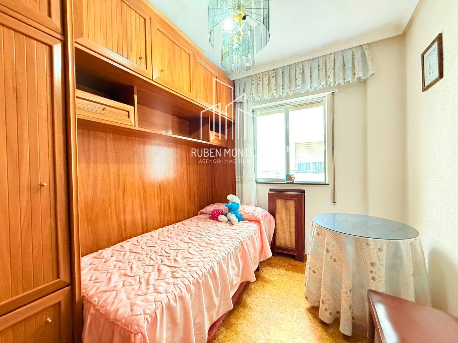 Luminosa vivienda junto Avenida de Villamayor - Foto 19